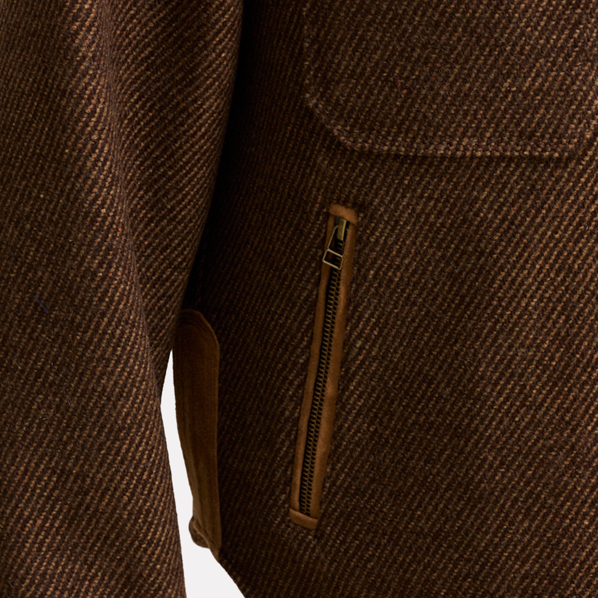 Gaucho Jacket Bison Sarga — bronze zipper detail — Tewün Patagonia